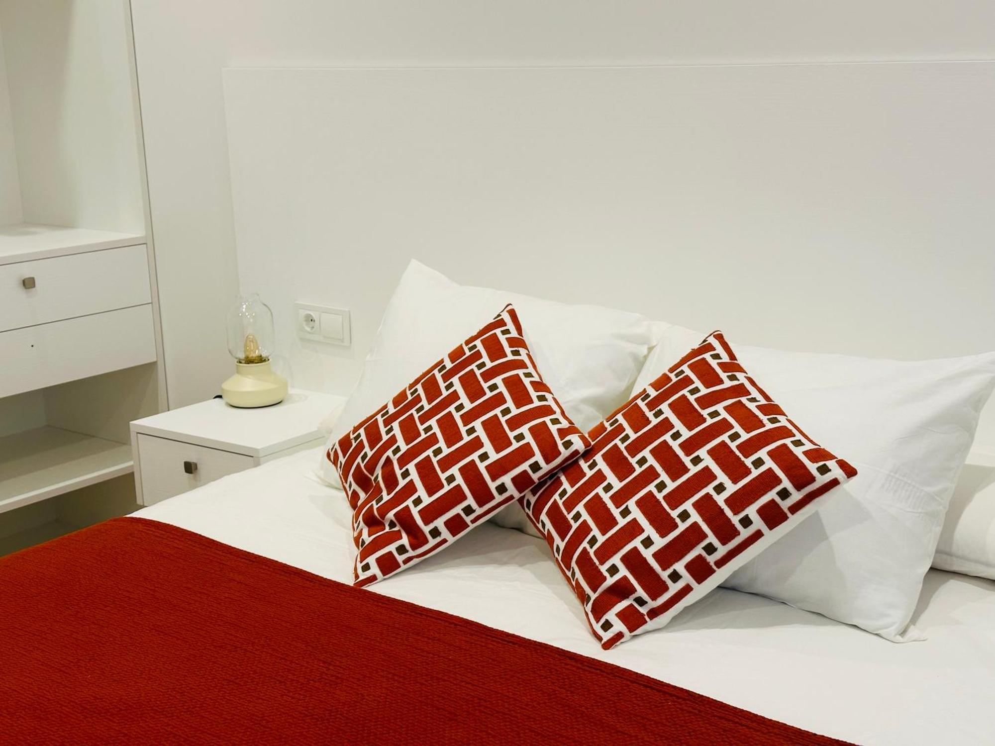 Family Apartment In The Malaga City Center Экстерьер фото